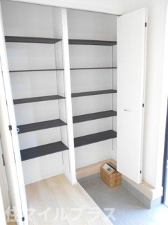 【玄関】 | 本宮市仁井田新築一戸建て2棟 | ゆったりとした玄関です