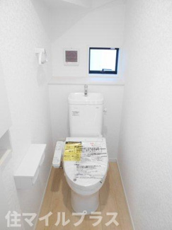 【トイレ】 | 本宮市仁井田新築一戸建て2棟 | 落ち着いたトイレです