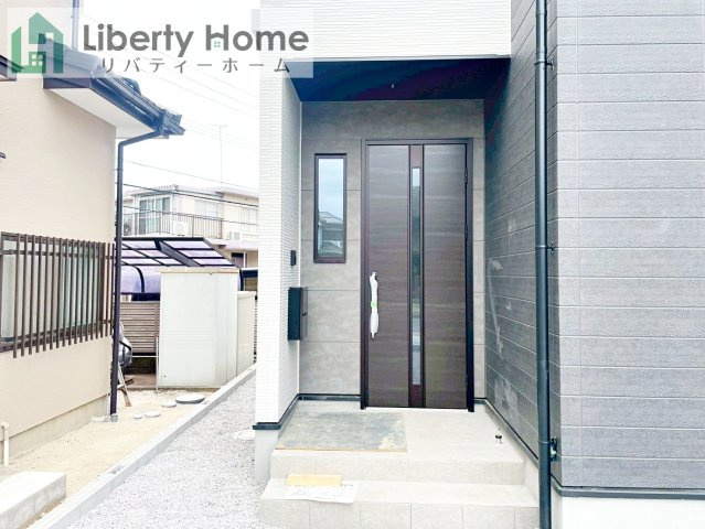 阿見町実穀55期　新築戸建のエントランス