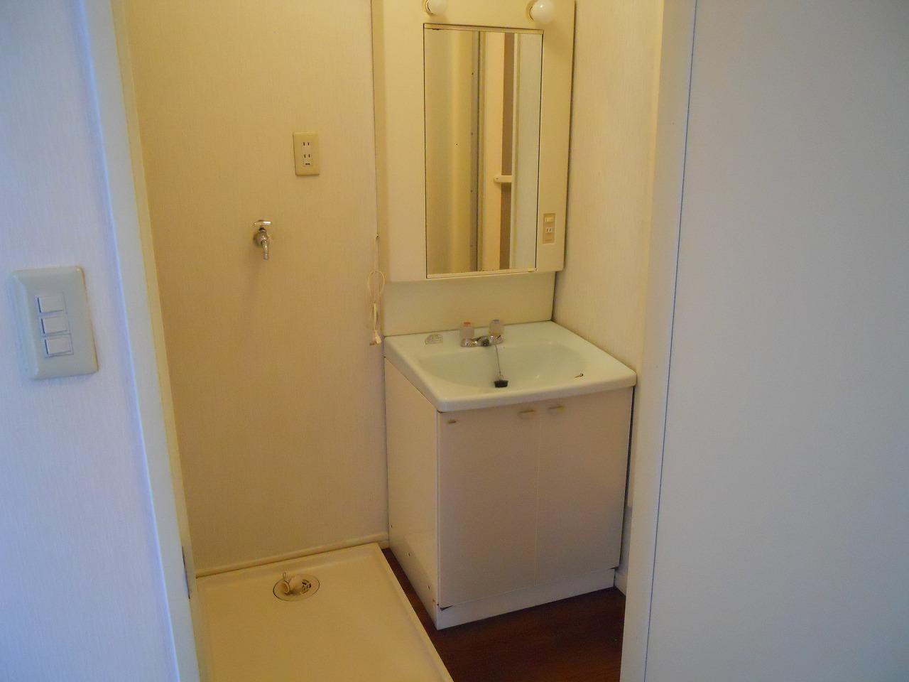 コリンヌ白幡の洗面所