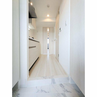 【玄関】 | コンフォリア・リヴ平井ＭＵＴＩＯ