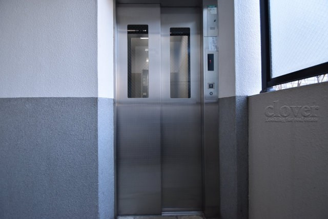 【設備】 | ライオンズヴィアーレ成増 | 無いと困ってしまう設備の筆頭がエレベーター。定期的なメンテナンスが必要な大型機械です。よく整備されていることをご確認ください。～即日のご見学可能～　お問合せはお気軽にどうぞ。