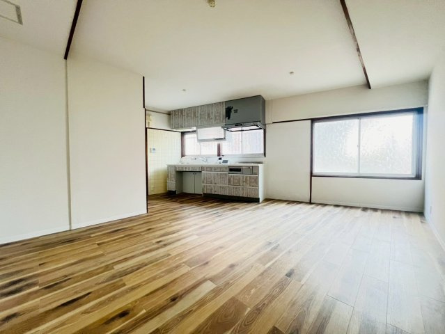 東垂水2丁目貸家の居間・リビング