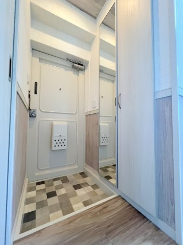 ネットビル9の玄関