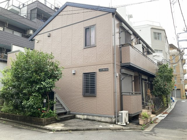 ハイツモナリエの外観