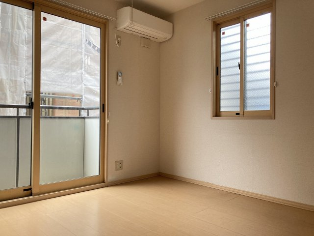 ハイツモナリエの居間・リビング