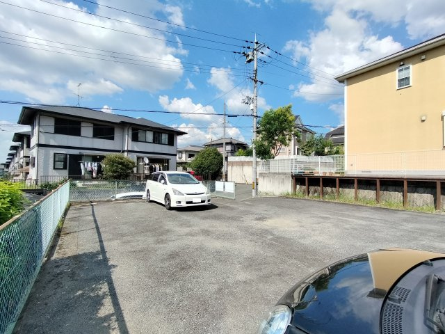 桜が丘駐車場