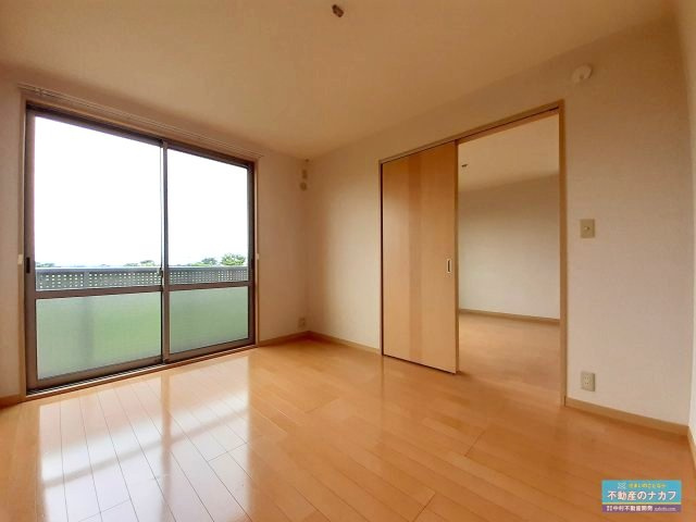 メゾンスリーゼⅢの洋室|※同タイプの部屋写真です