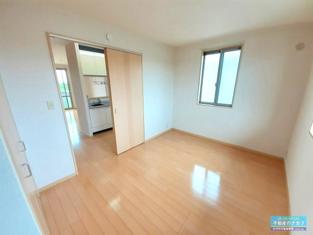 メゾンスリーゼⅢの洋室|※同タイプの部屋写真です