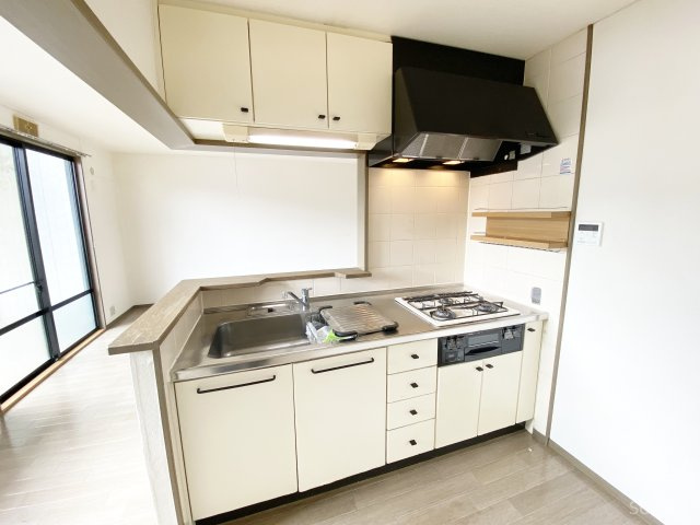 アトリオ北浦和のキッチン|収納力のあるシステムキッチン☆