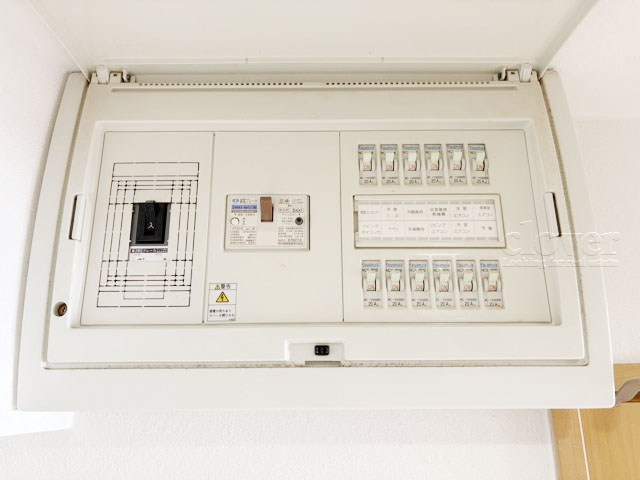 【発電・温水設備】 | アイディ西馬込 | 分電盤