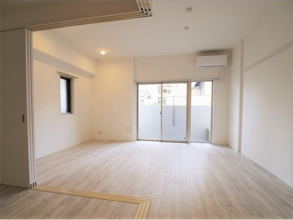 Urban Cloud Izumi(アーバンクラウド泉)のバルコニー