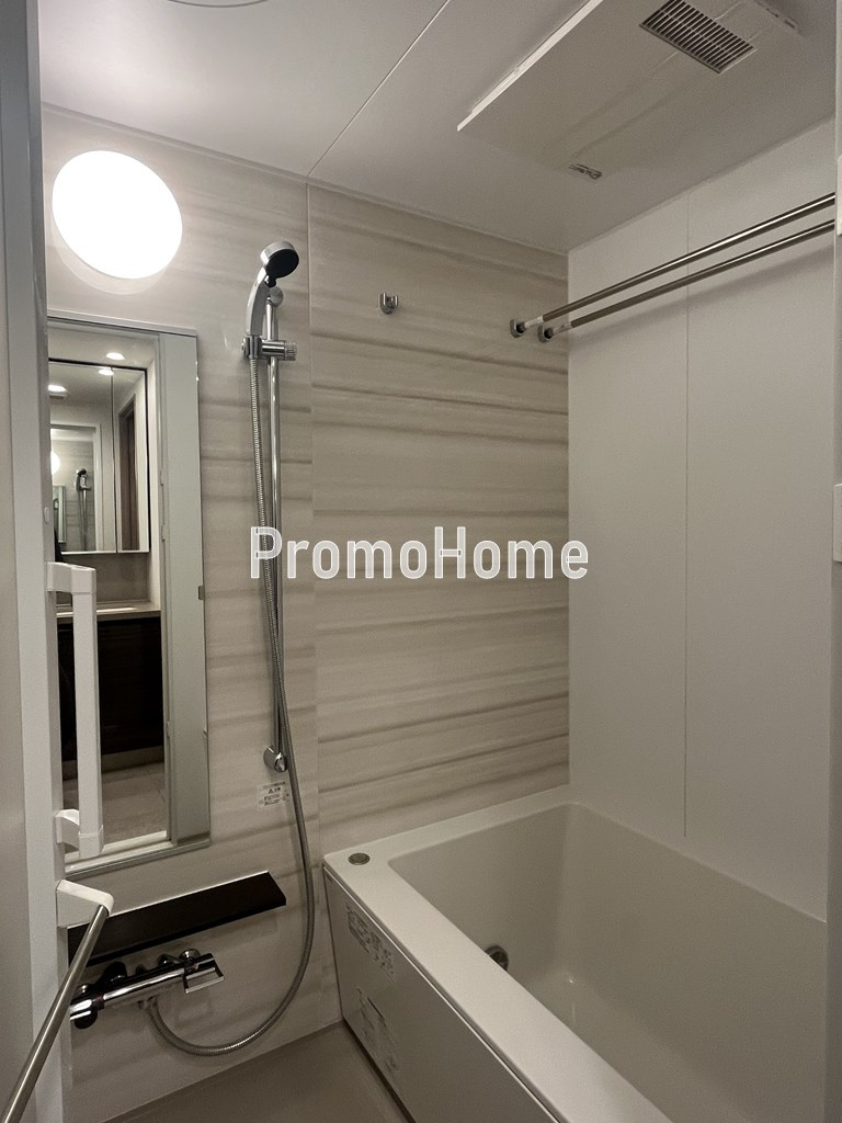 ザ・パークワンズ神田の浴室