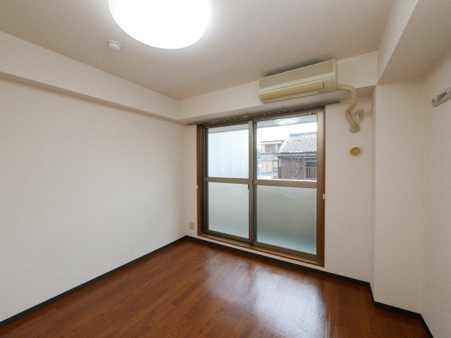 ＭｉＹｏ８７天下茶屋の居間・リビング