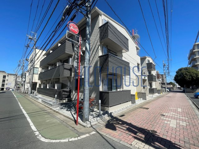 スリール　ドゥの外観