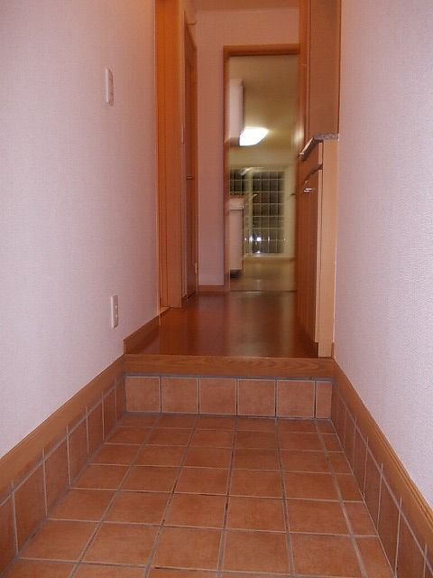 メラ　ロッソ　プリモの玄関