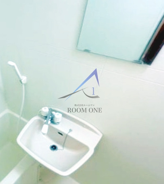 レオパレスクレインの洗面所|洗面台です。