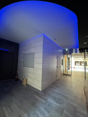 GENOVIA神戸新開地駅前のロビー