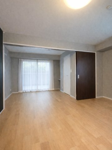 【洋室】 | イトーピア五反田マンション | 家具消し加工をしているため現況と異なる場合がございます。