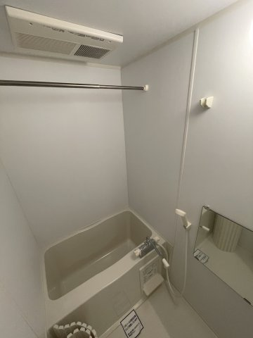 ボルベール調布ヶ丘の浴室