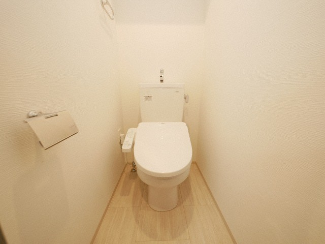 レジュールアッシュOSAKA新深江のトイレ