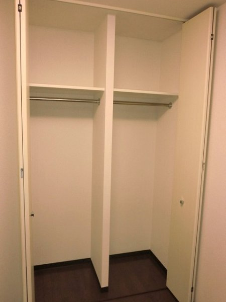トーシンフェニックス高田馬場弐番館の収納|クローゼットつきです☆（同一仕様写真）