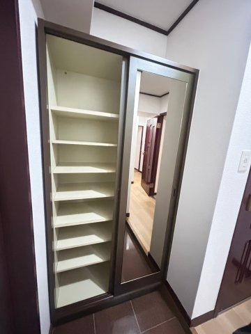 サンヴィラ中山手の収納