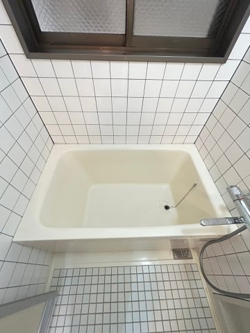 サンヴィラ中山手の浴室