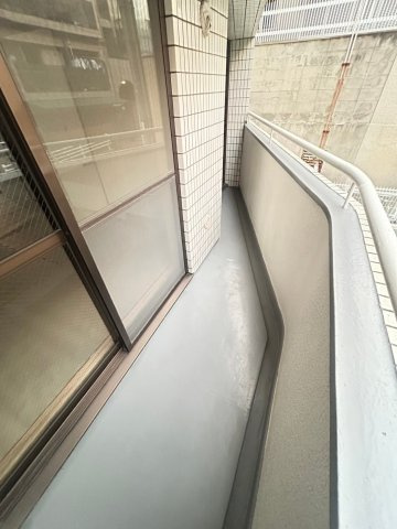 サンヴィラ中山手のバルコニー