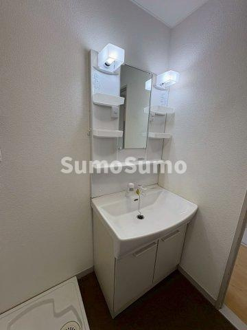 ガーデンハイツ桃山台弐番館の洗面所