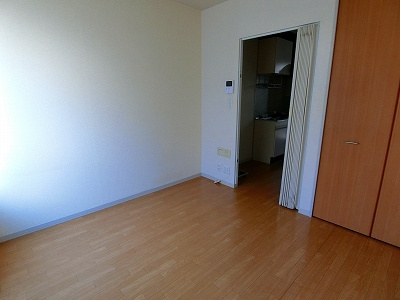 フローラ東中野 の居間・リビング