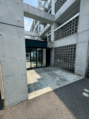 グランドメゾン須磨の駐車場