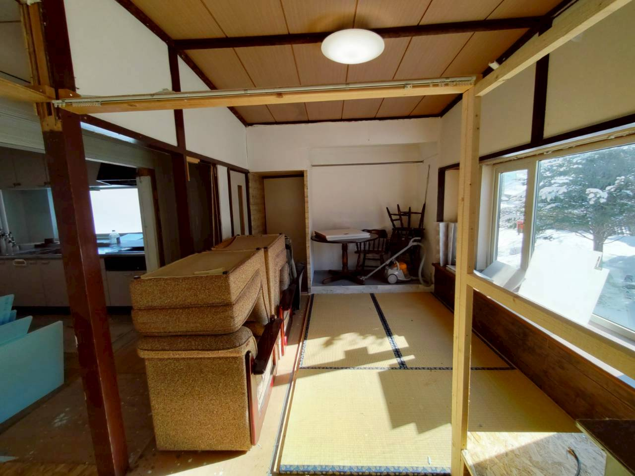 武佐1丁目21　中古住宅の和室|1階　7帖和室