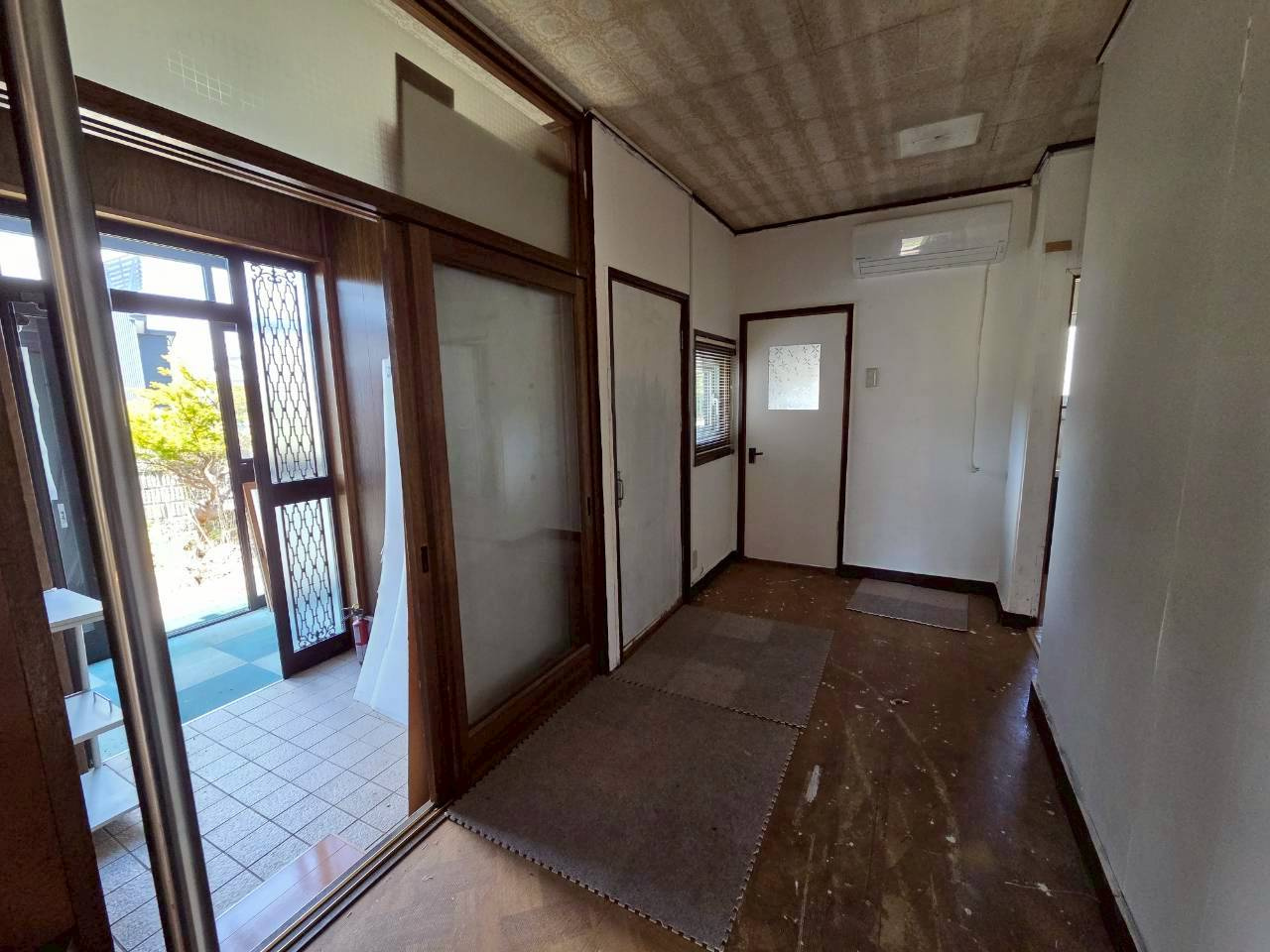 武佐1丁目21　中古住宅の内装|1階ホール