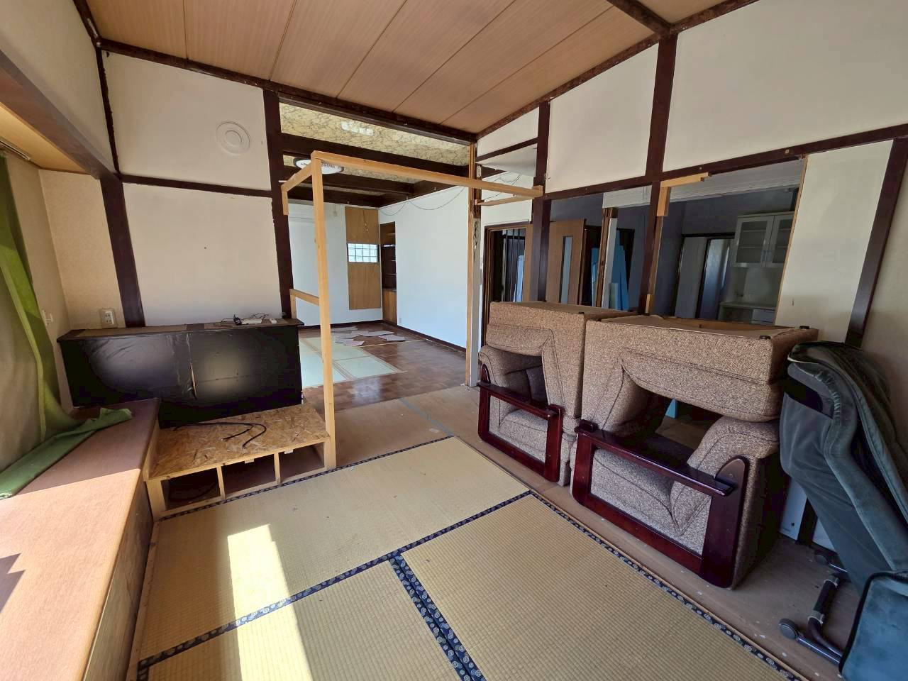 武佐1丁目21　中古住宅の和室|1階7帖和室