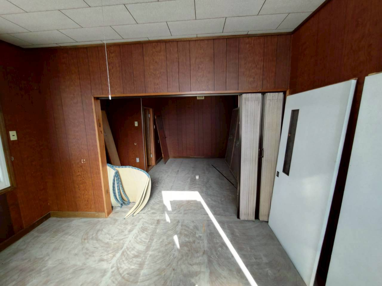 武佐1丁目21　中古住宅の洋室|2階　6帖洋室