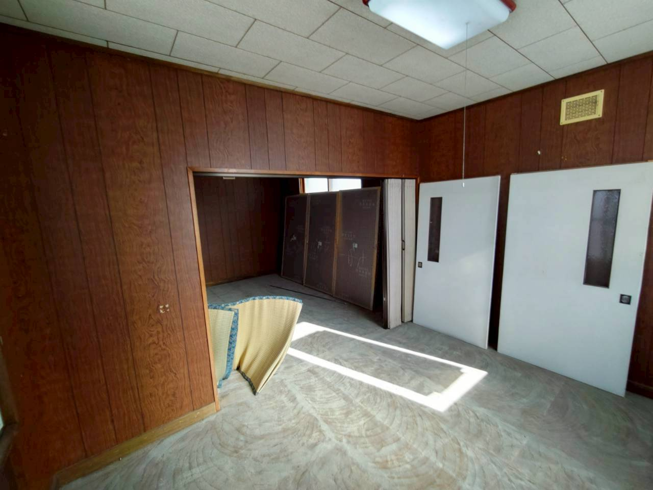 武佐1丁目21　中古住宅の洋室|2階　6帖洋室