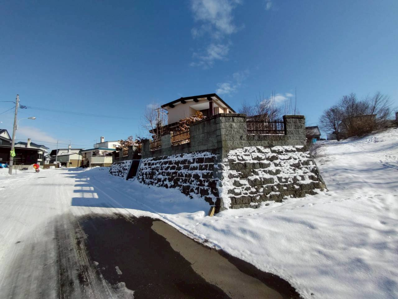 武佐1丁目21　中古住宅の前面道路含む現地写真