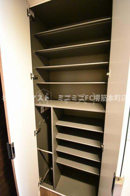 プレサンス心斎橋ソレイユの収納