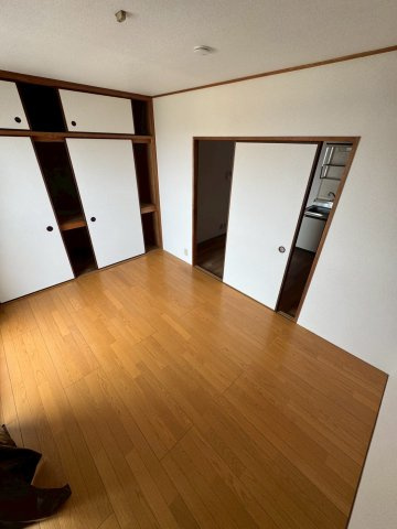 コーポサンルーツⅡの居間・リビング