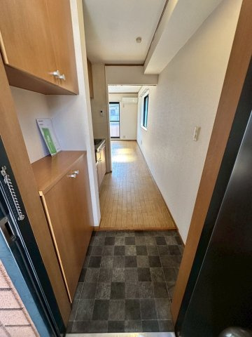 サンハイツ香枦園の玄関