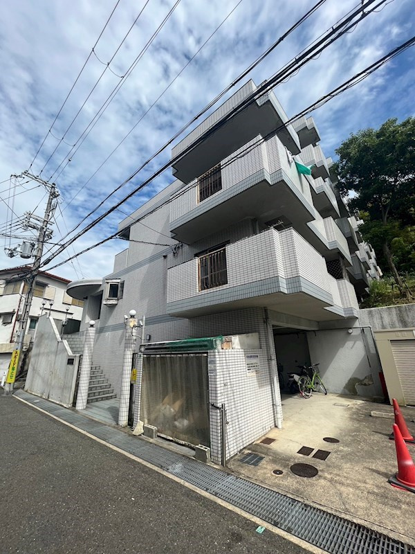 シェスタ白川台の外観