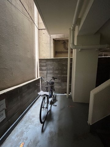 グランドシャトー板宿Ⅱの駐車場