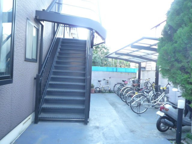 ニュー中町ハウスのエントランス