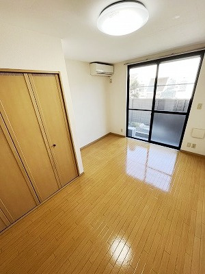 ニュー中町ハウスの寝室