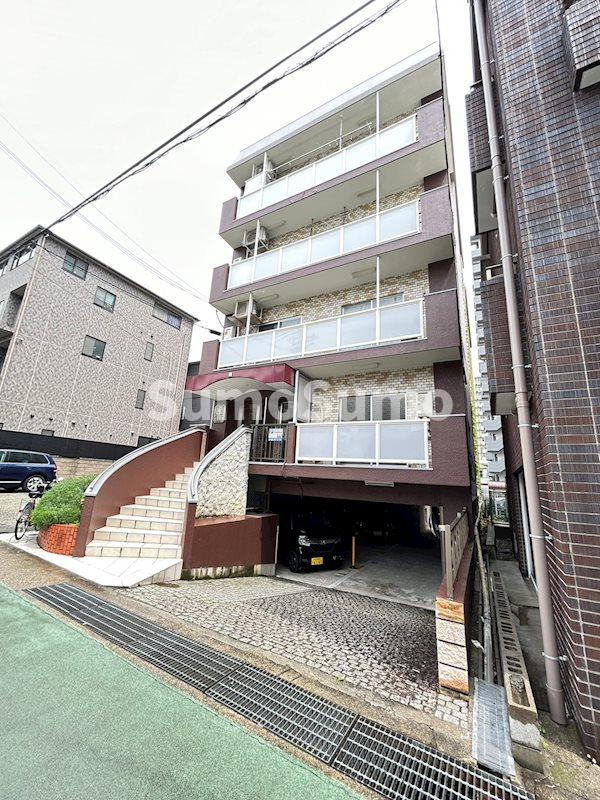 サンビルダー三宮東の外観