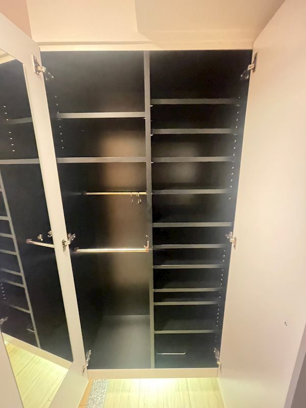 カスタリア三宮の収納