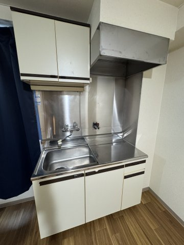 サンロイヤル湊川のキッチン
