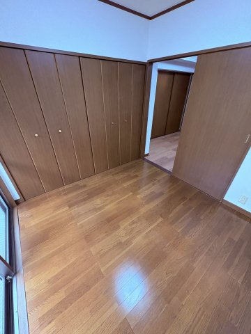 サンハイツ荒田の居間・リビング