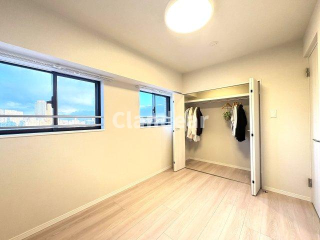 モア・クレスト荒川公園ソレーユ館の洋室|ドキドキの新生活も、安心してスタート。ぴったりの住まいを見つけませんか？クランディアが一緒に住まい選びをサポートします‼　まずは、お気軽にお問合せください　＃クランディア